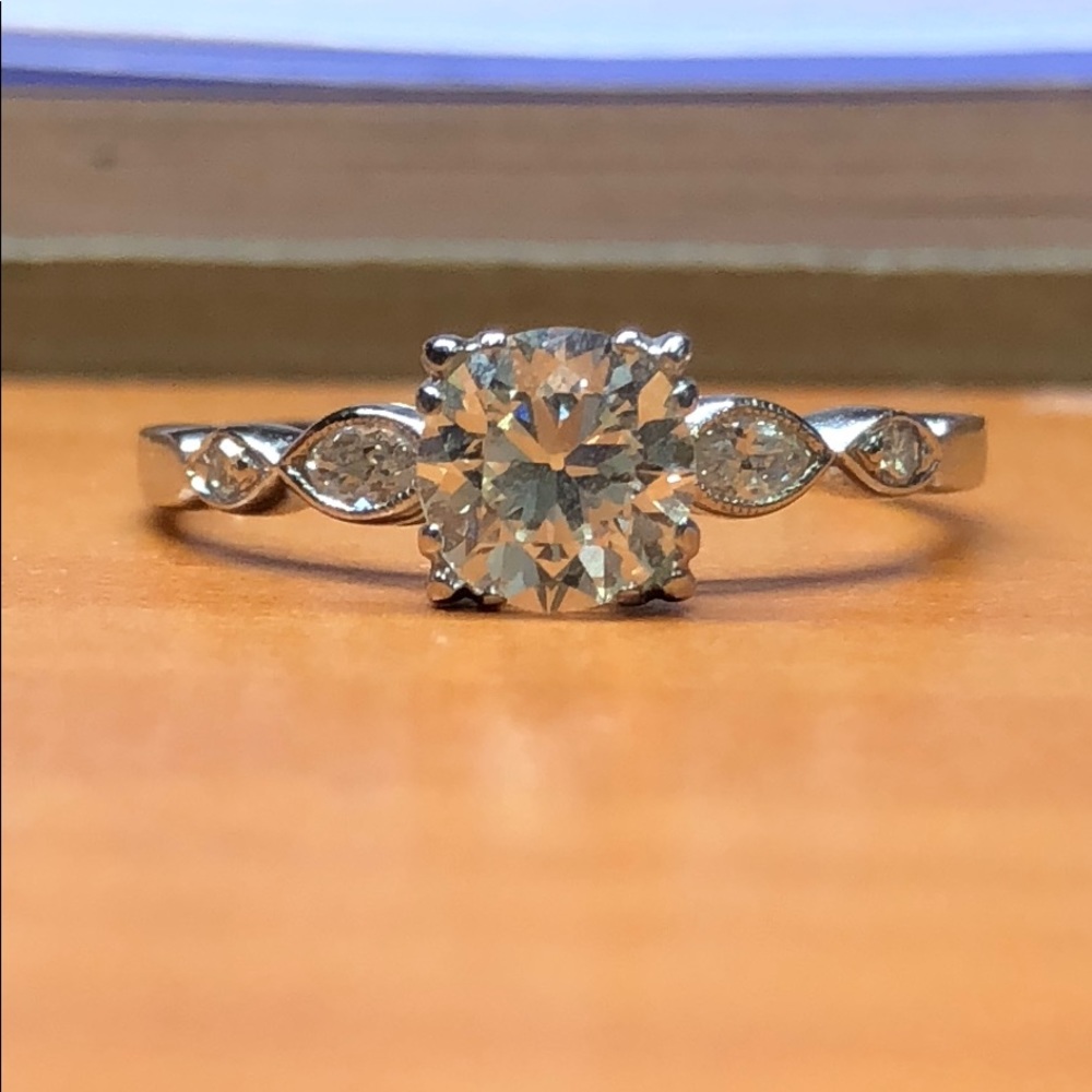 1.00 Carat Platinum Diamond Engagement Ring